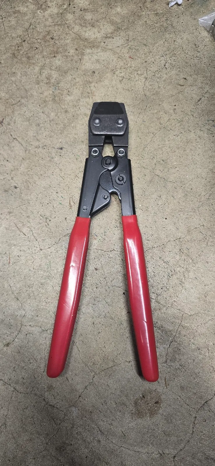 PEX crimper and cutter