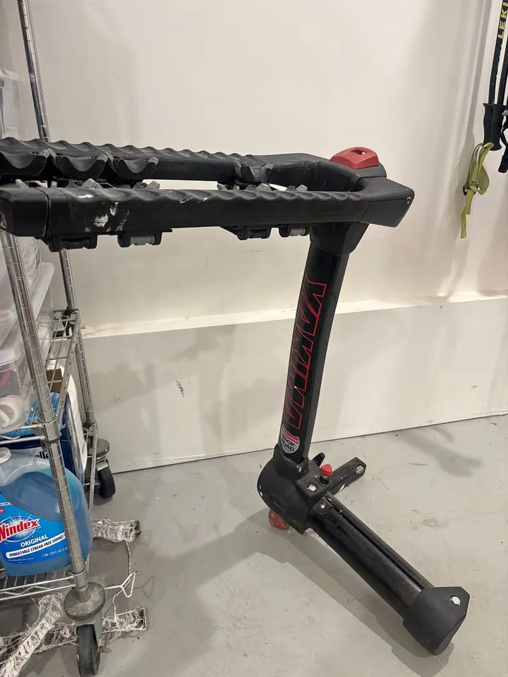 Yakima Full swing 4 Bike Rack