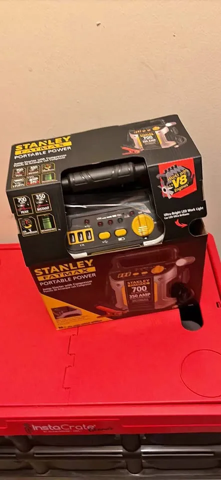 STANLEY FATMAX J7CS Jump Starter